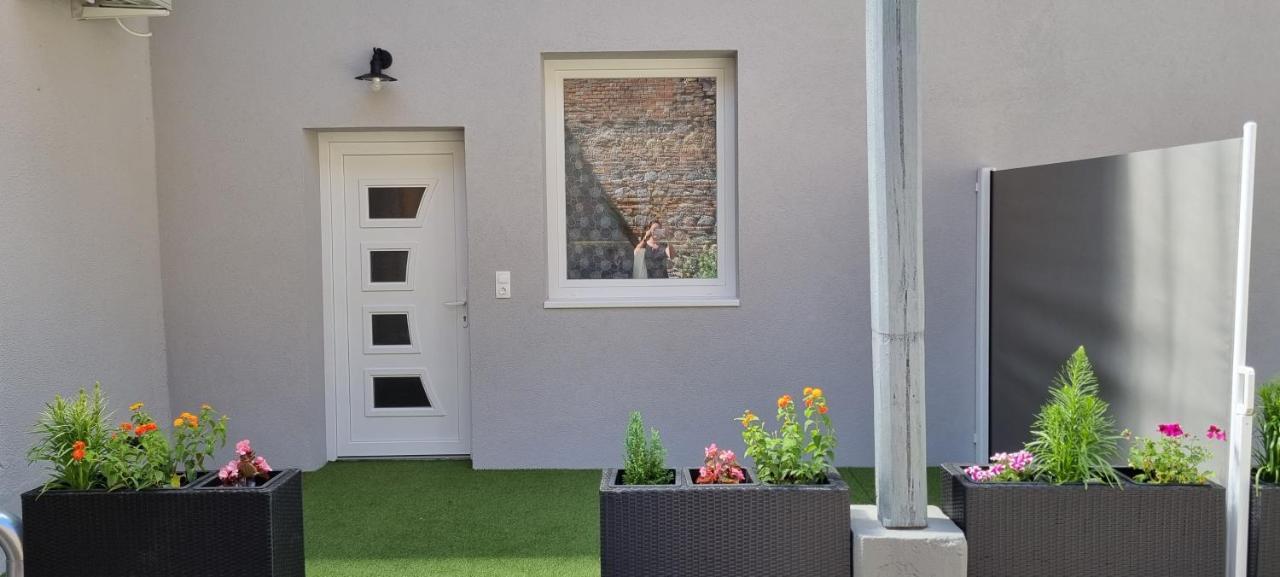 Apartamento Romantic And Relax Esztergom Exterior foto